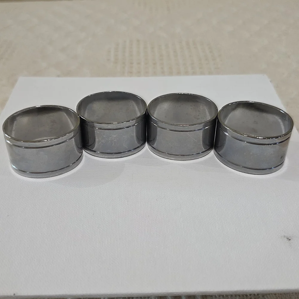 Vintage MCM Retro Chrome Metal Oval Double Line Accent Napkin Rings x 4